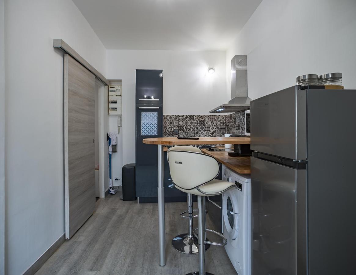 Studio Du Palais - Terrasse- Hypercentre Apartment Troyes Ngoại thất bức ảnh