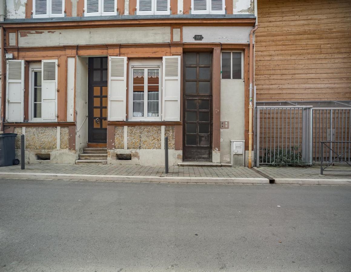 Studio Du Palais - Terrasse- Hypercentre Apartment Troyes Ngoại thất bức ảnh